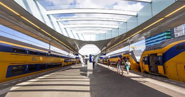 محطة قطارات هولندا
