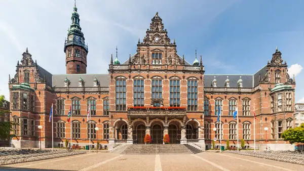 المبنى الرئيسي لجامعة خرونينجن في هولندا