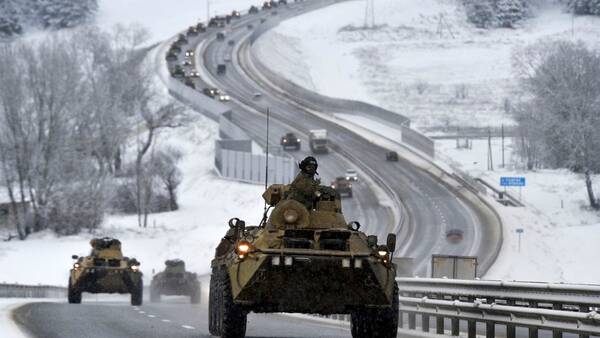 قوات روسية نحو الحدود الأوكرانية