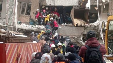 مئات القتلى والجرحى جراء زلزال عنيف ضرب تركيا وسوريا