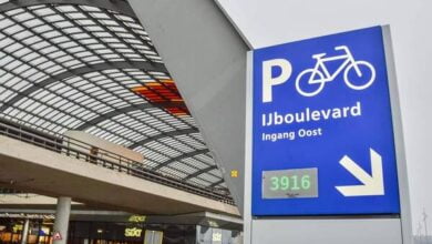 موقف دراجات هولندا أمستردام المركزية