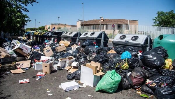 روما أزمة النفايات