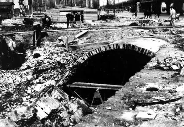 تدمير روتردام من قبل سلاح الجو الألماني 1940