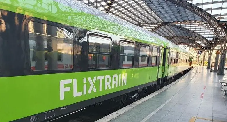 قطار فليكس ألمانيا هولندا
