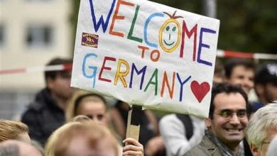 لافتة مرحبة باللاجئين ألمانيا