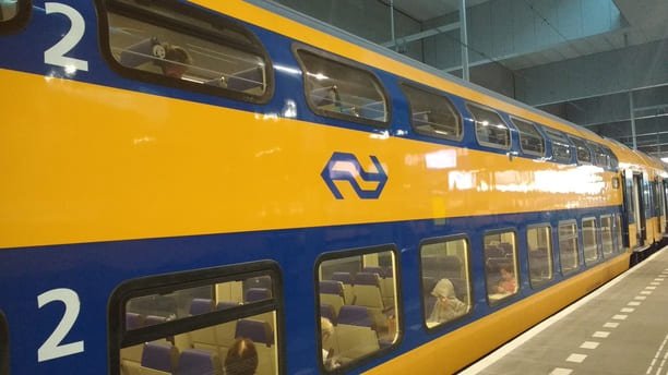 قطار شركة السكك الحديدية الهولندية الحكومية إن إس