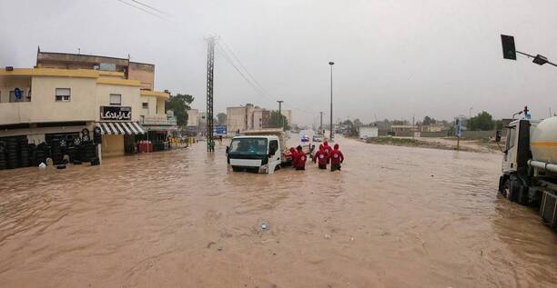 إعصار دانيال يدمر درنة الليبية ويخلف آلاف الضحايا والمفقودين