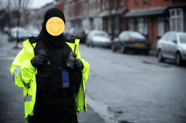 عناصر إنفاذ القانون ارتداء الحجاب - هولندا