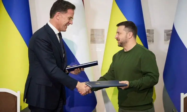 هولندا توقع اتفاقا أمنيا مع أوكرانيا وتعلن تقديم مساعدة مالية إضافية