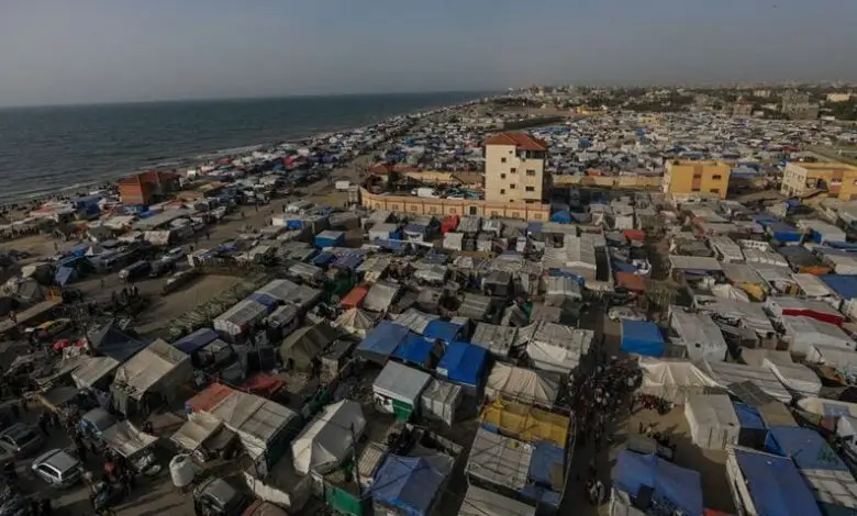 خيام اللاجئين الفلسطينيين-رفح-غزة