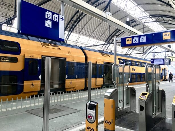 محطة قطار زفوله